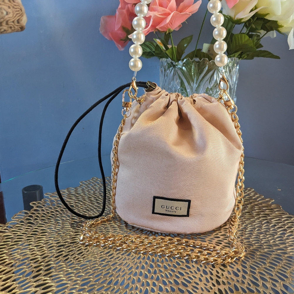 Gucci - Picture 6 of 8